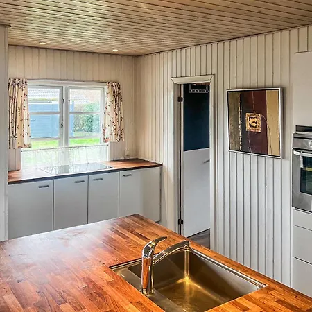 3 Bedroom Awesome In Hyllinge *